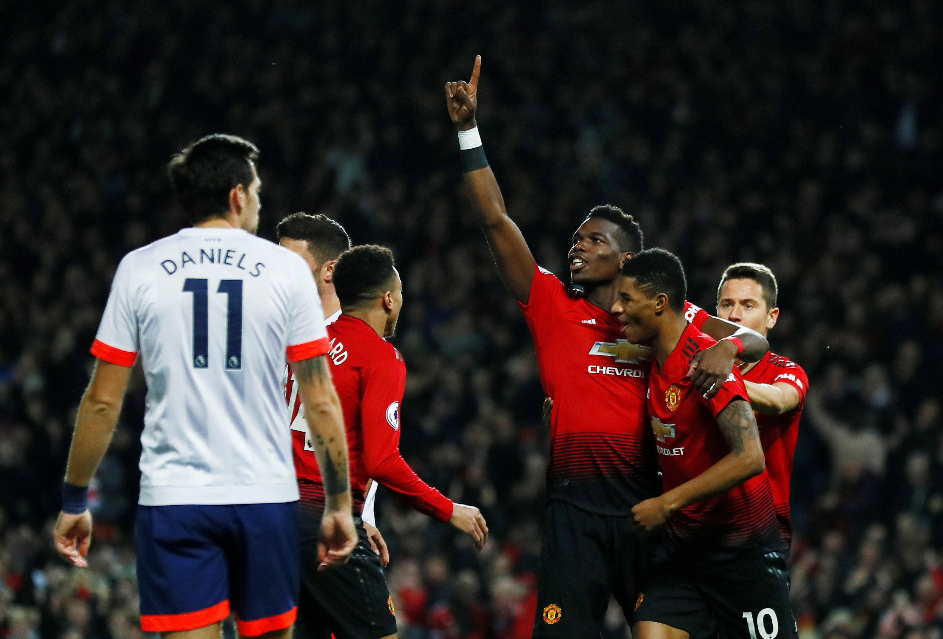 鉴于朗斯的 鉴于朗斯的